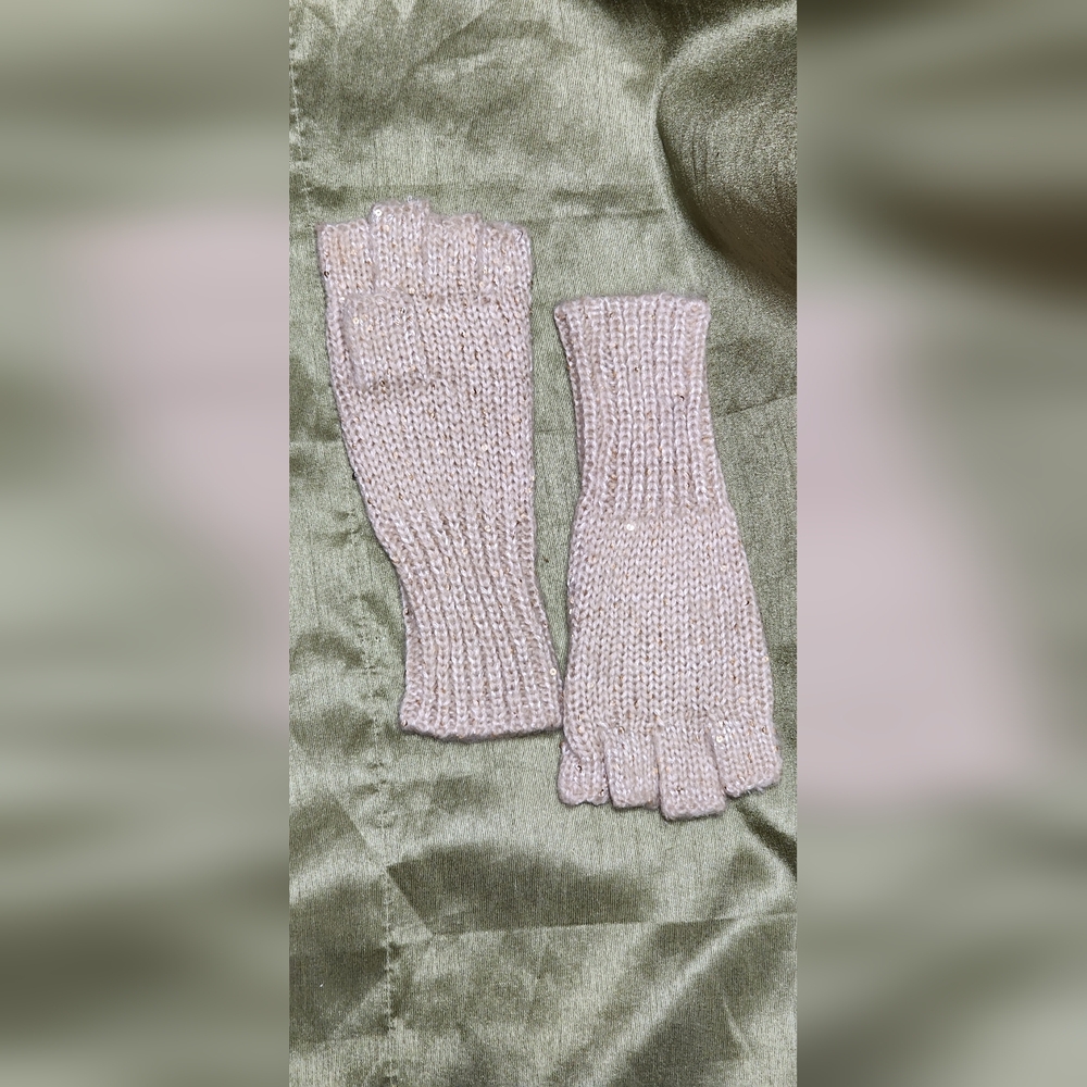 Chic Rose Blush Sprkle Knit Fingerless Gloves